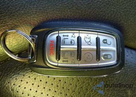 2018 Chrysler Pacifica Touring L из США, поврежденный, VIN 2C4RC1BG4JR294251